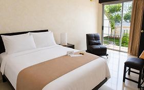 Hotel Palacio Maya